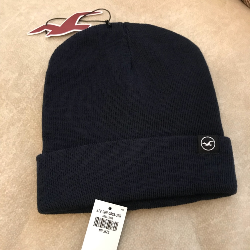 💥SOLD💥NWT Hollister Knit Icon Beanie, Navy color